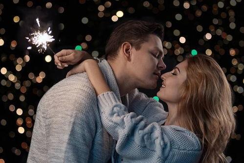 欧美吻脖子视频大全图片,颈部之吻，浪漫瞬间大盘点