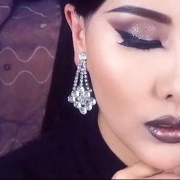 圆脸浓欧美妆教程视频,魅力四溢的妆容秘诀