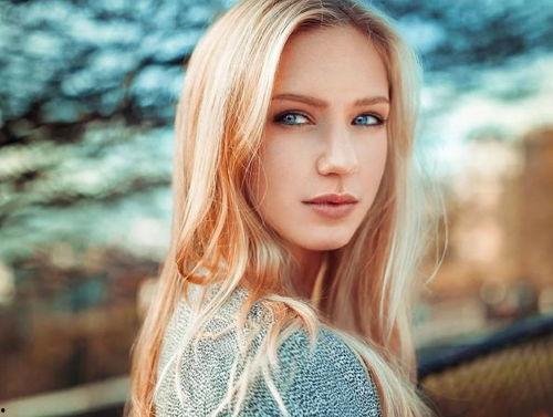 欧美美女white视频,视频中的绝美风采