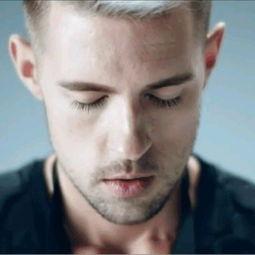 轻欧美男染发视频,轻欧美风男士染发潮流解析